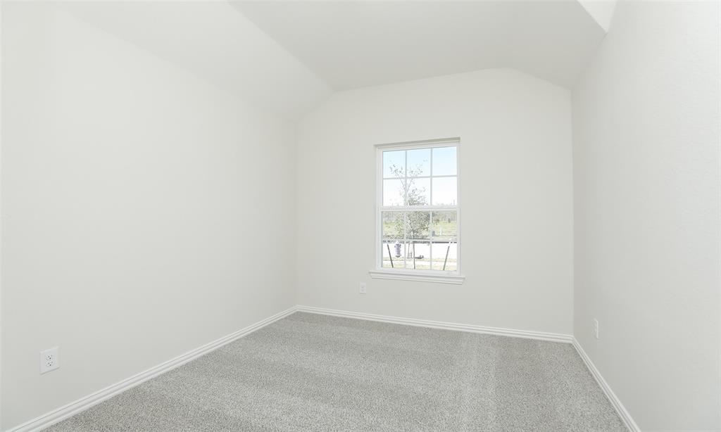 320 Ice Shore Trail, Dayton, Texas image 6