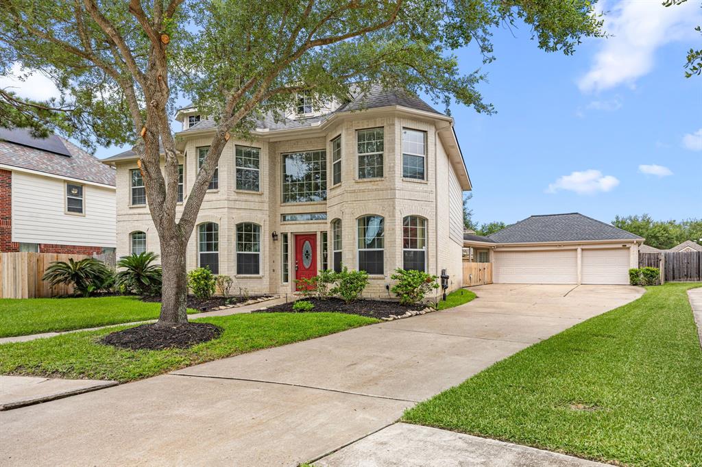 2722 Round Hill Court