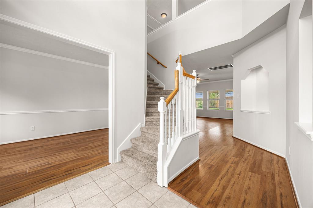 2722 Round Hill Court