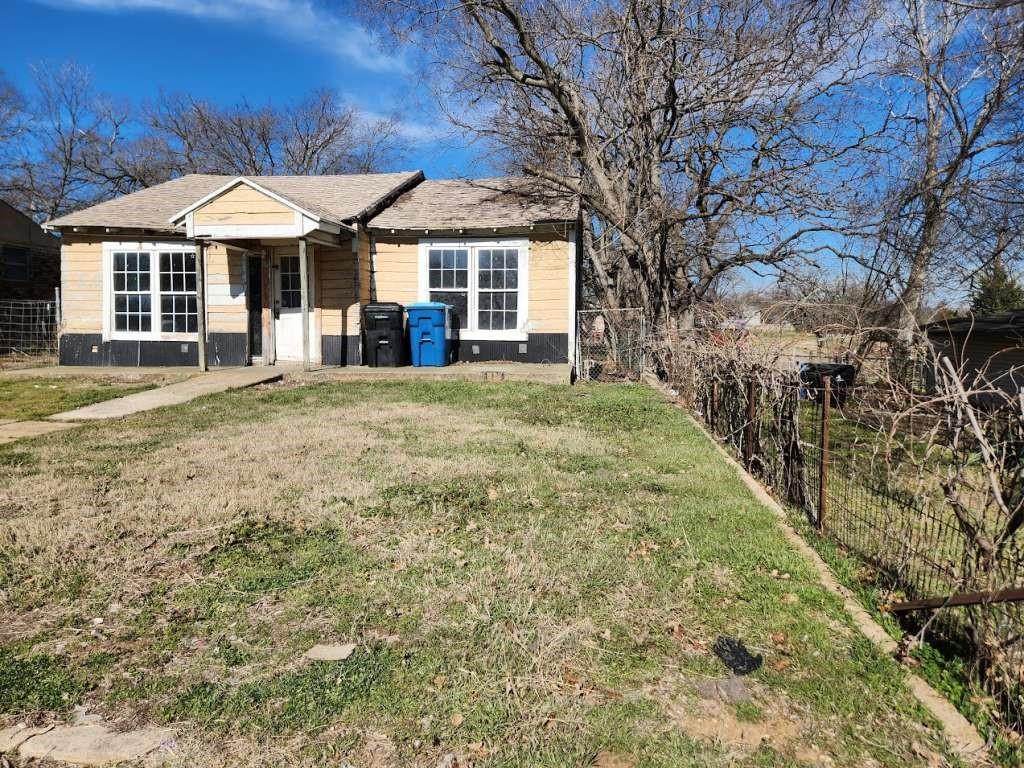 521 E Texas Street, Denison, Texas image 2