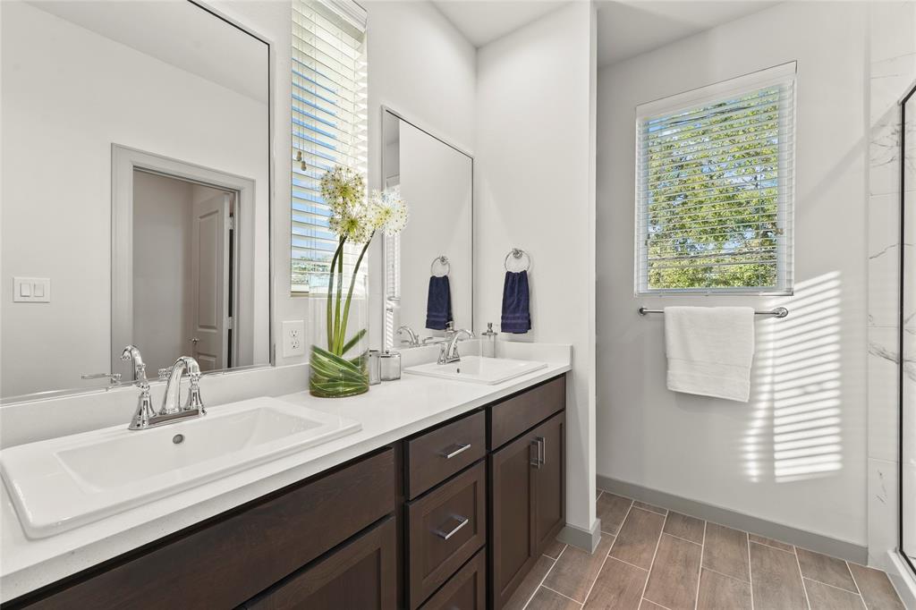 64 Dipping Lane, Houston, Texas image 9