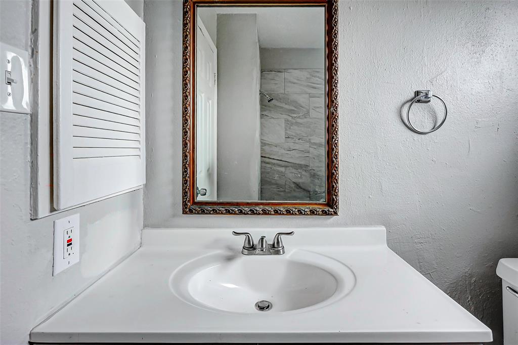 4969 E Ridge Creek Drive, Houston, Texas image 34