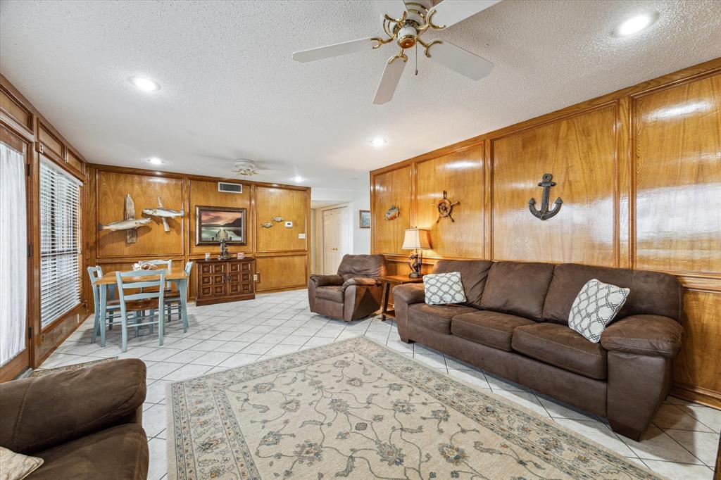 3610 17th Street, Texas City, Texas image 25