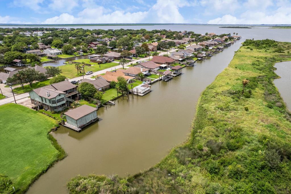 3610 17th Street, Texas City, Texas image 2