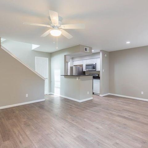 MLS: 894243