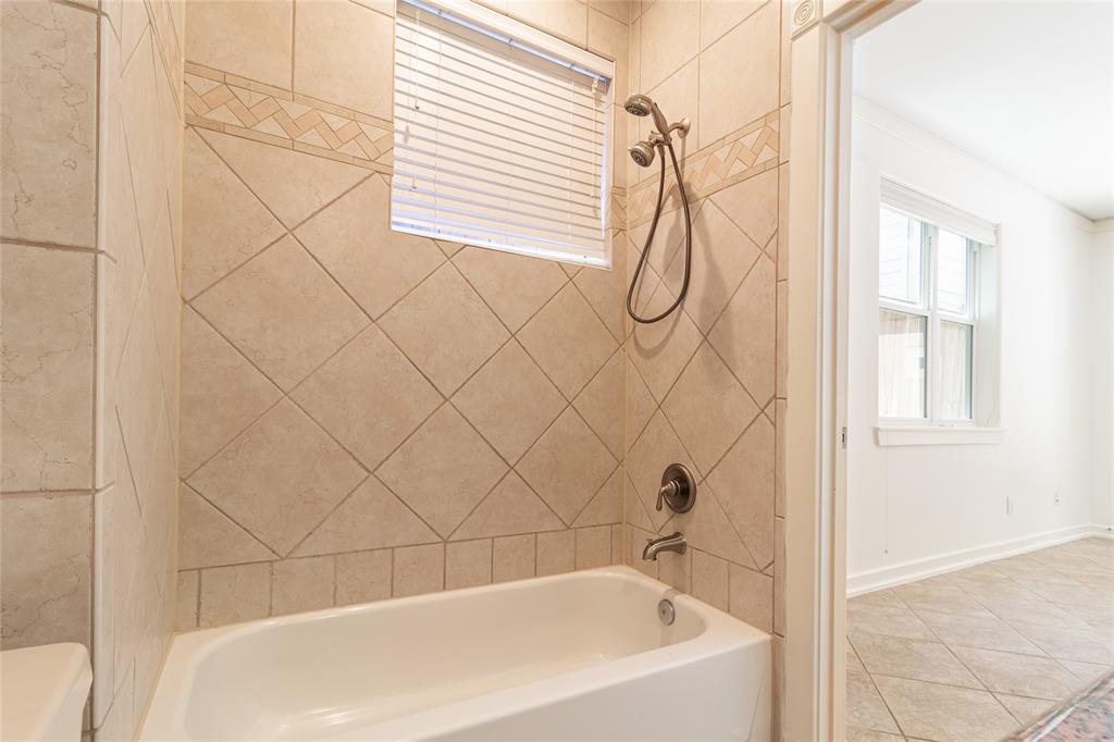 1114 Tiki Drive, Galveston, Texas image 12