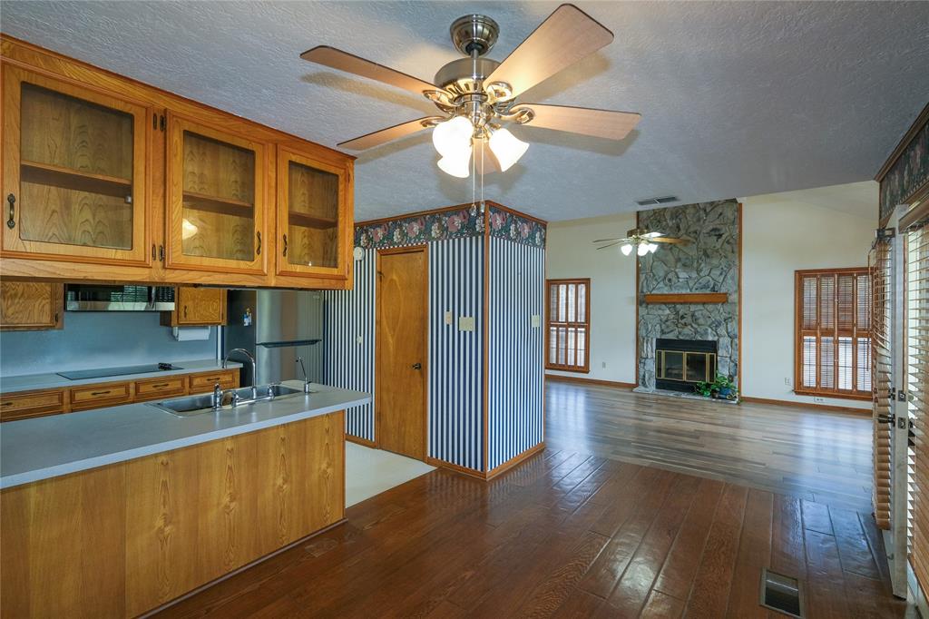 5463 County Road 961, Brazoria, Texas image 12