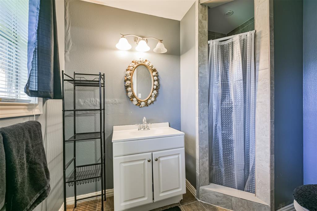 224 Zinn Drive, Crosby, Texas image 12
