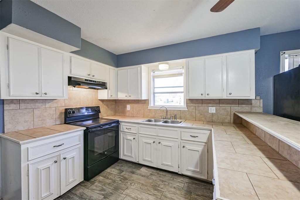 224 Zinn Drive, Crosby, Texas image 6