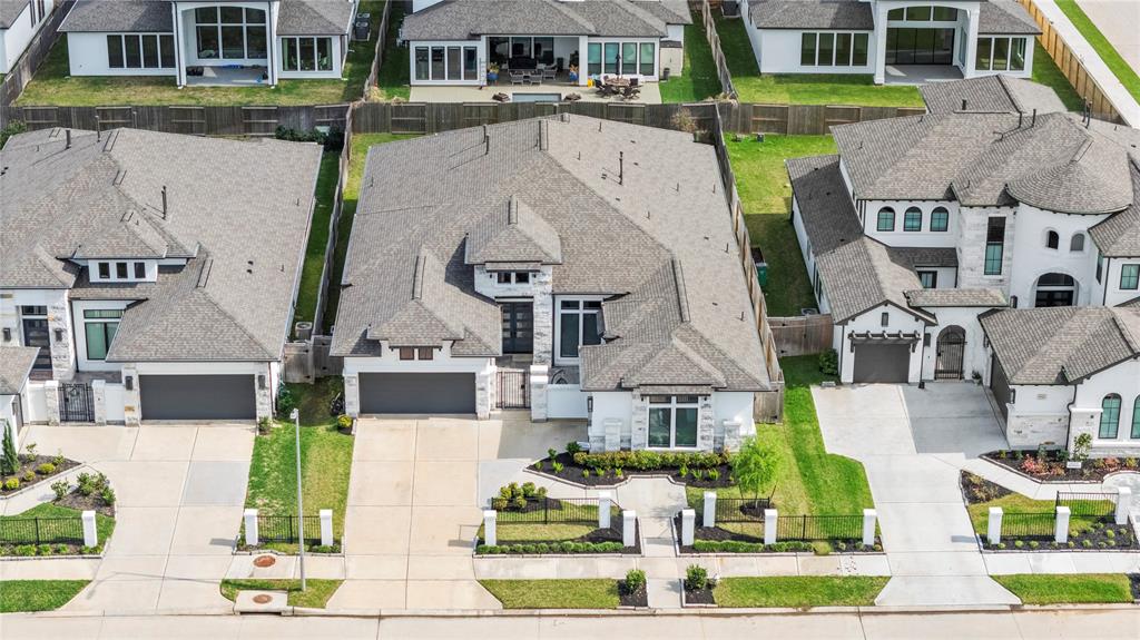 9010 Pleasant Cove, Missouri City, Texas image 37