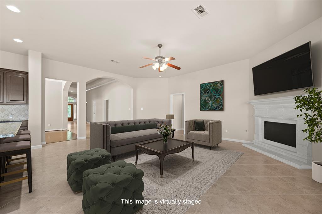 18306 E Morgans Bend Drive, Cypress, Texas image 31