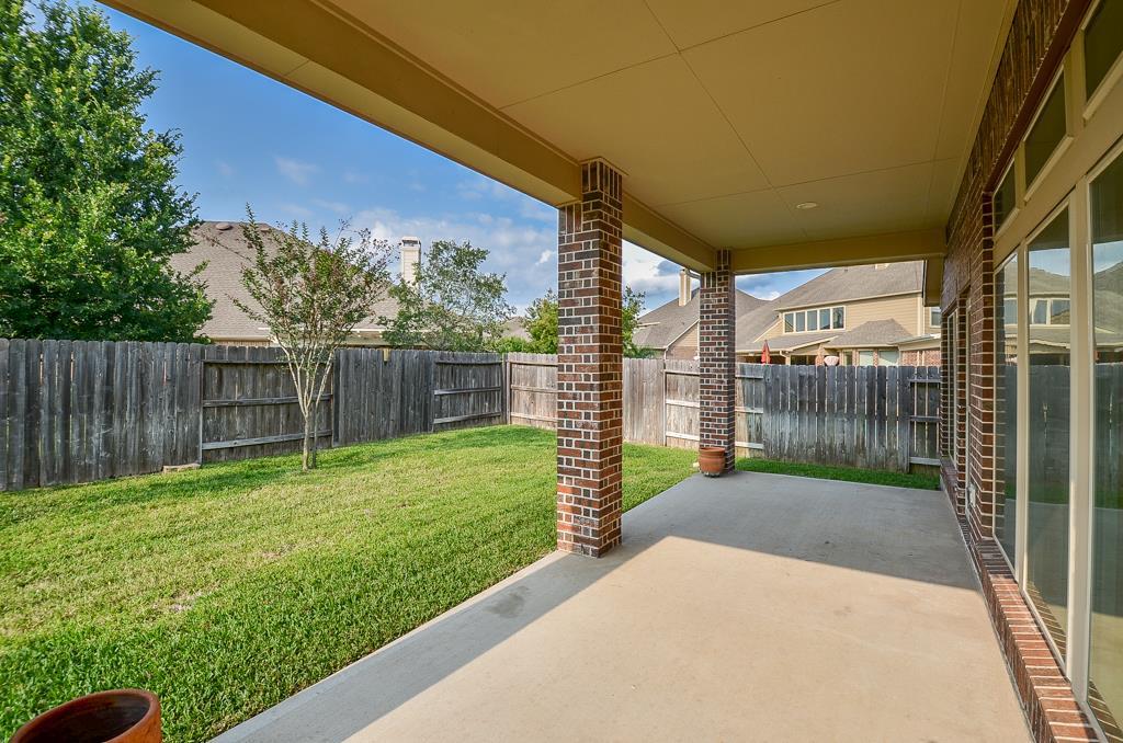 18306 E Morgans Bend Drive, Cypress, Texas image 43