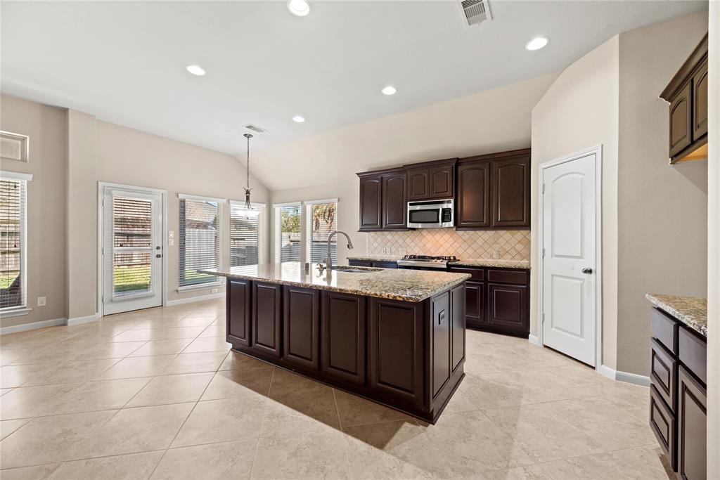 18306 E Morgans Bend Drive, Cypress, Texas image 25