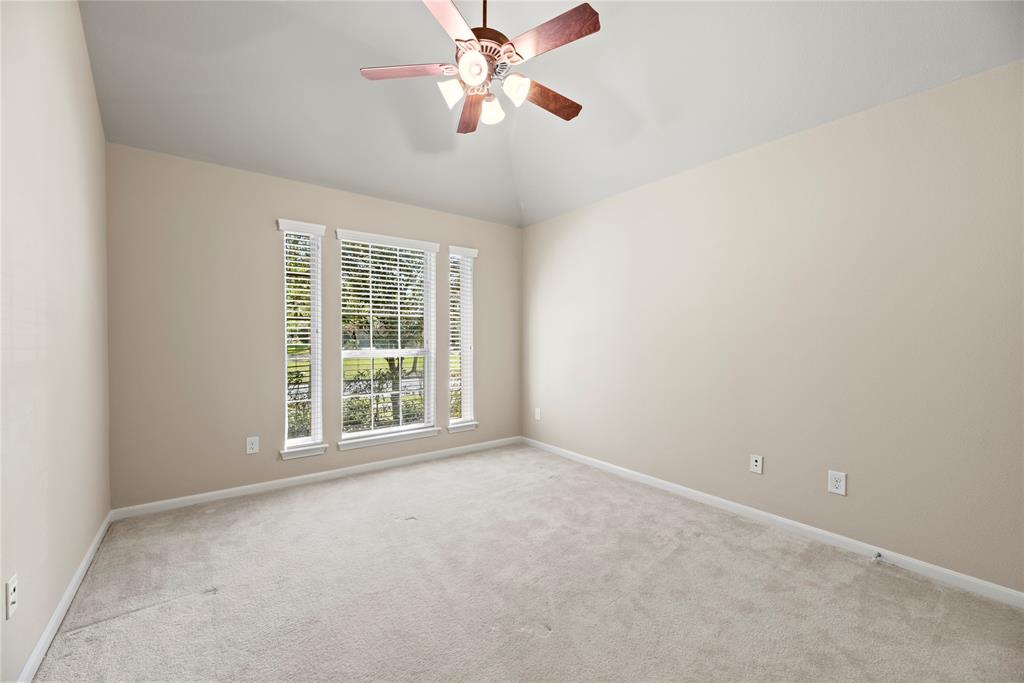 18306 E Morgans Bend Drive, Cypress, Texas image 12