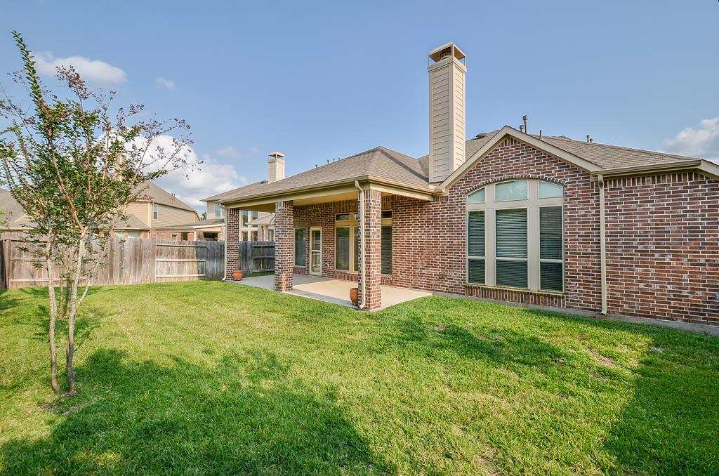 18306 E Morgans Bend Drive, Cypress, Texas image 45