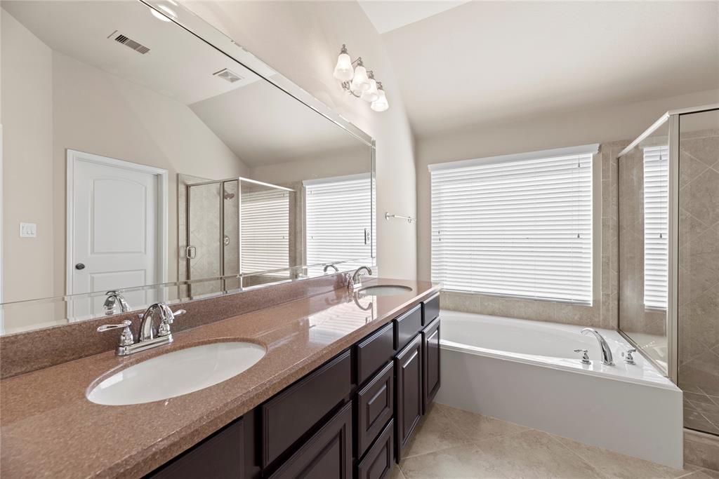 18306 E Morgans Bend Drive, Cypress, Texas image 40
