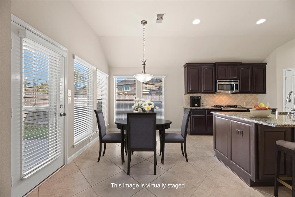 18306 E Morgans Bend Drive, Cypress, Texas image 29