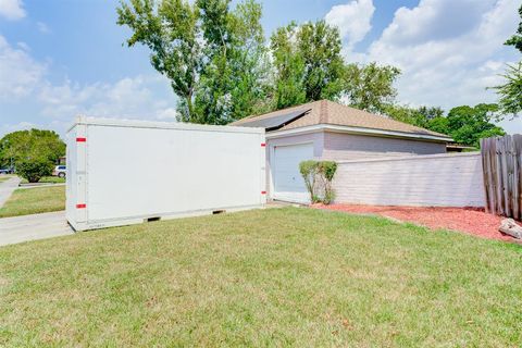 A home in Missouri City