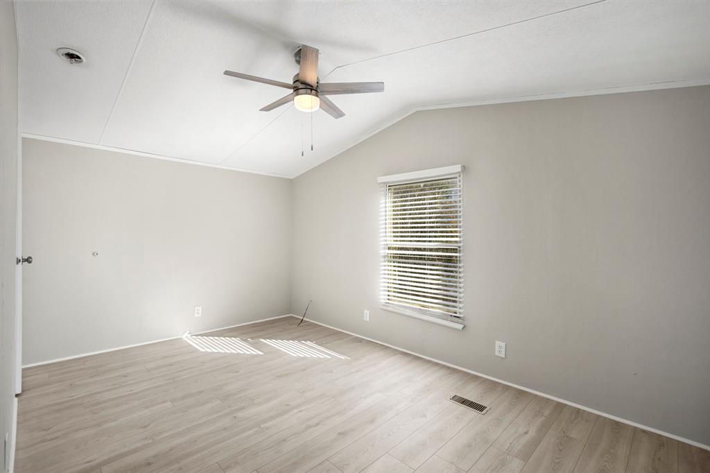 151 Water Oak Drive, Point Blank, Texas image 14