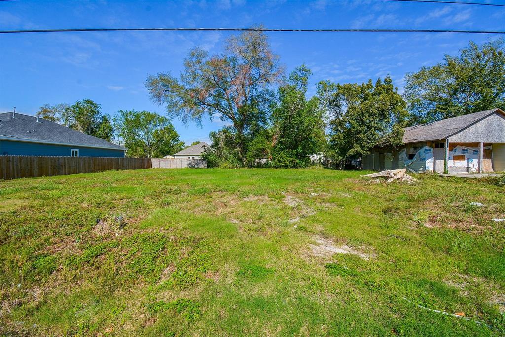 4607 Larkspur Street, Houston, Texas image 3
