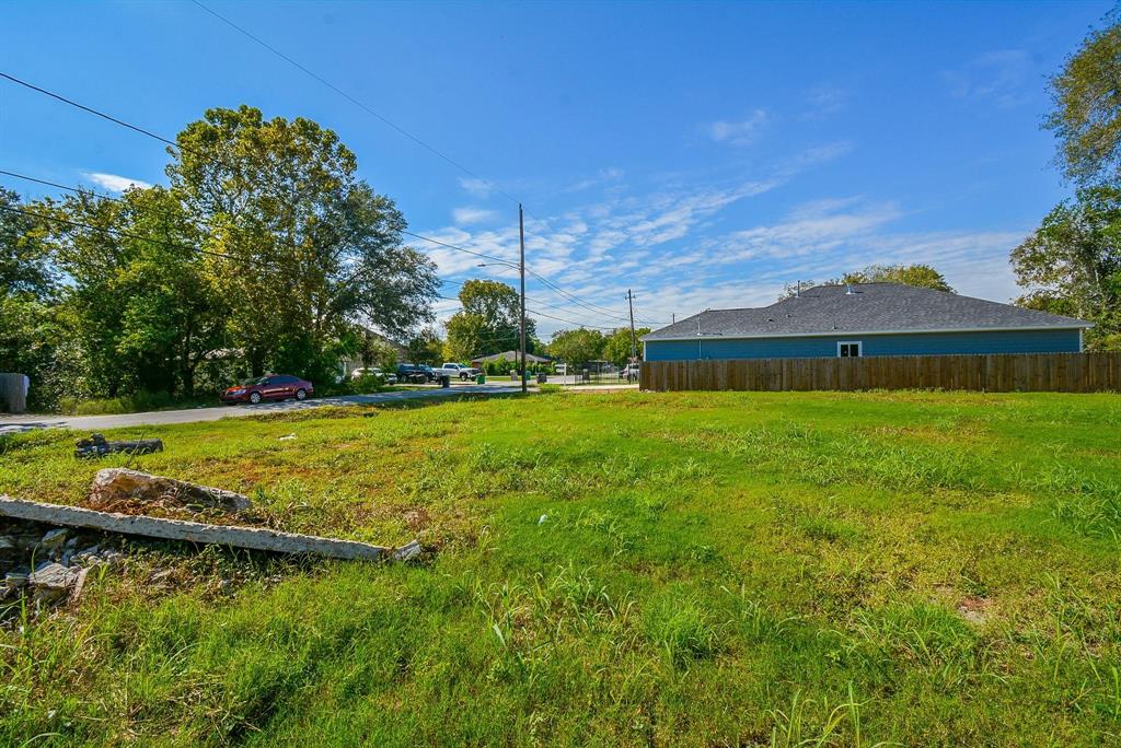 4607 Larkspur Street, Houston, Texas image 12