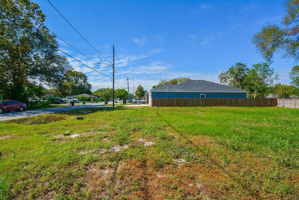 4607 Larkspur Street, Houston, Texas image 10