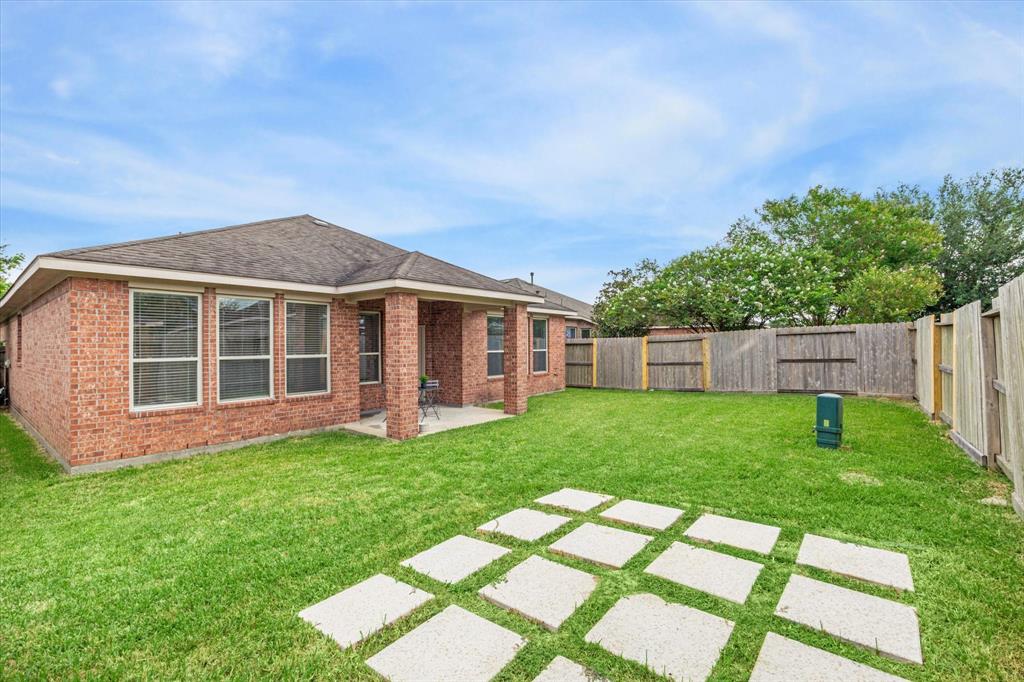 3227 Doves Nest Court, Dickinson, Texas image 37