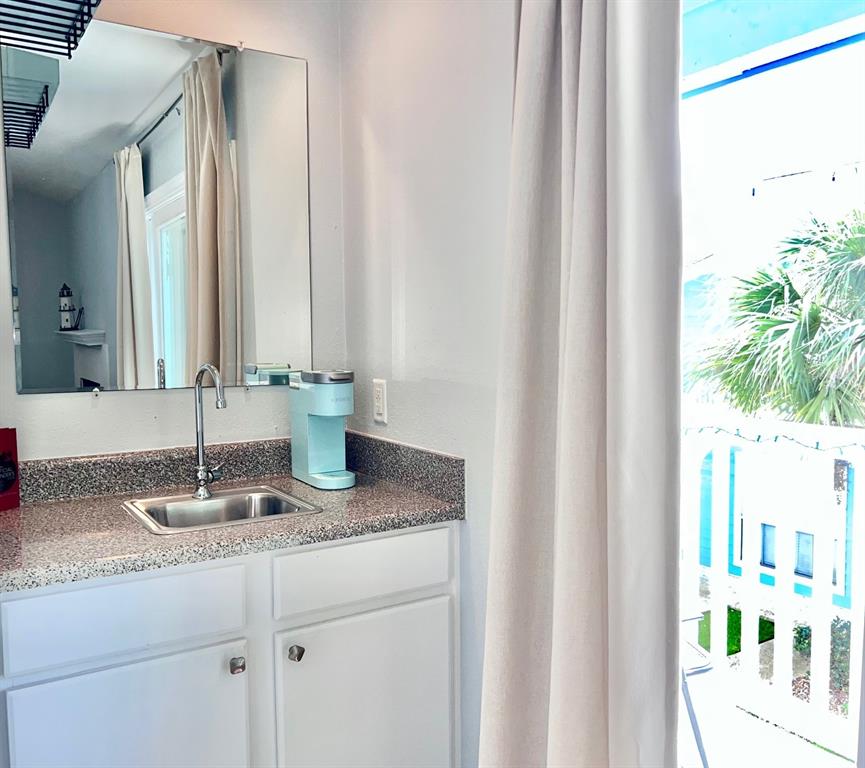 3506 Cove View Boulevard #802, Galveston, Texas image 8