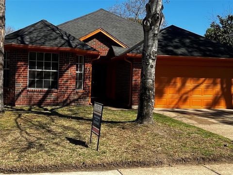 Single Family Residence in Houston TX 13826 Dentwood Drive.jpg