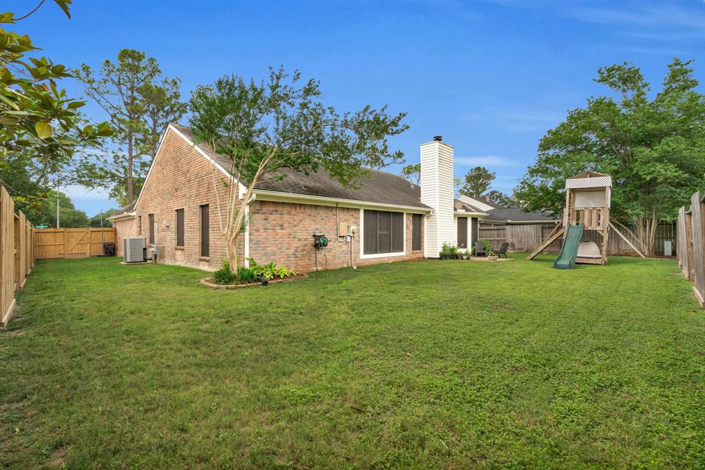 15202 Stoneyview Drive, Houston, Texas image 38