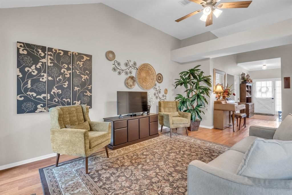 15202 Stoneyview Drive, Houston, Texas image 14