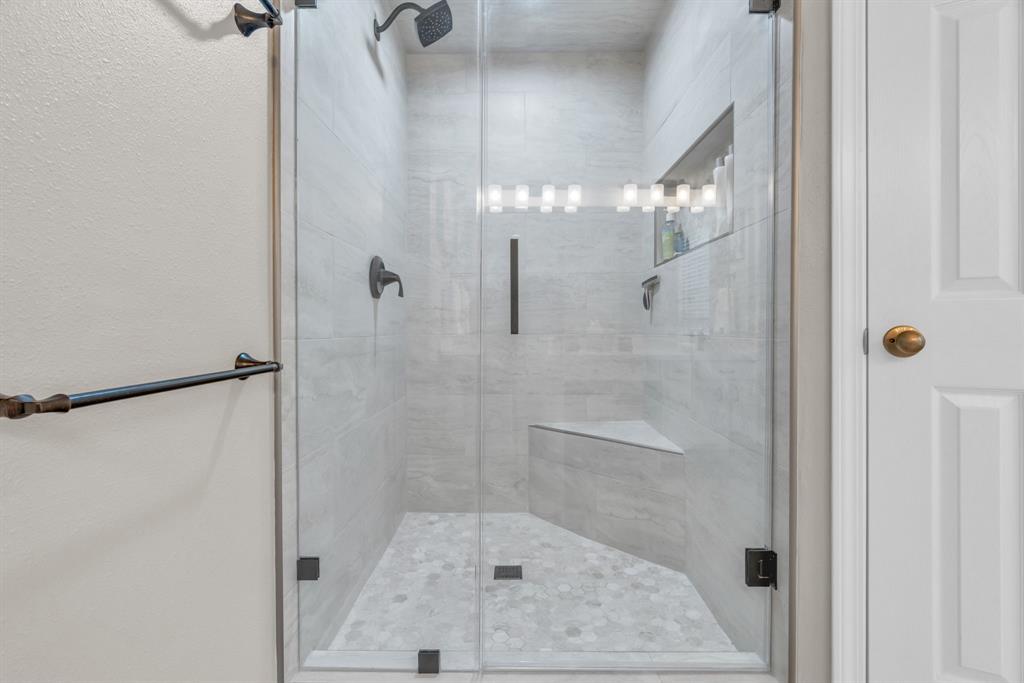 15202 Stoneyview Drive, Houston, Texas image 26