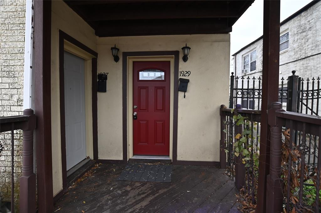 1929 W Dallas Street