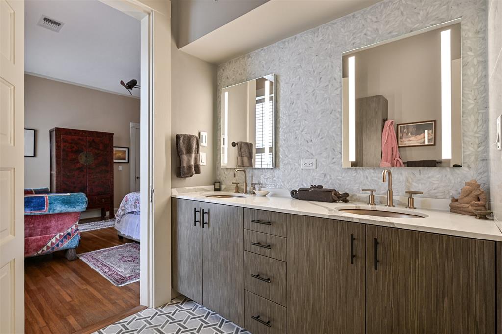 902 16th Street, Galveston, Texas image 23