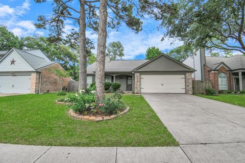Single Family Residence in Houston TX 7754 Pine Center Drive.jpg