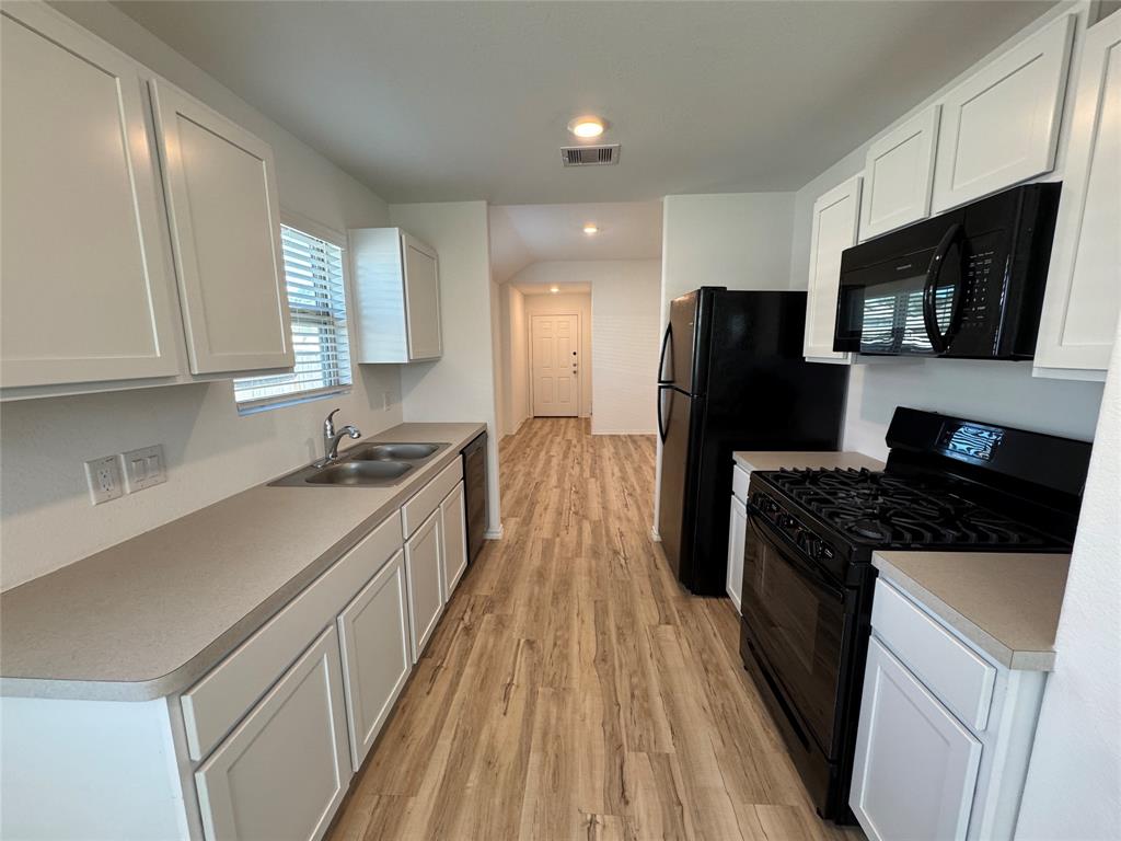 1036 Brighton Orchards Lane, Magnolia, Texas image 7