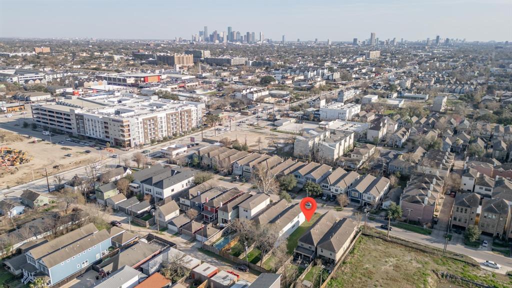 833 W 26th Street, Houston, Texas image 8