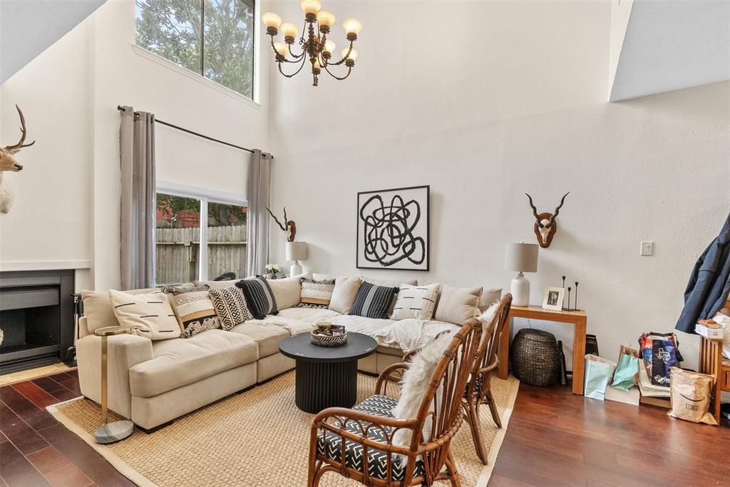 2220 Bering Drive 4