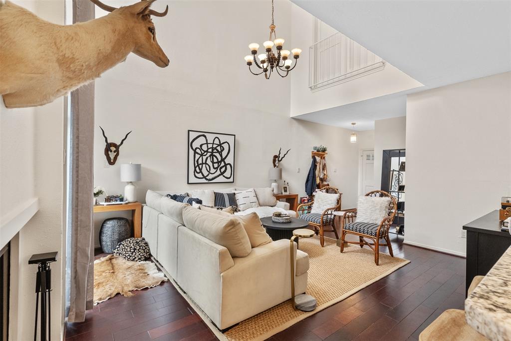 2220 Bering Drive 4