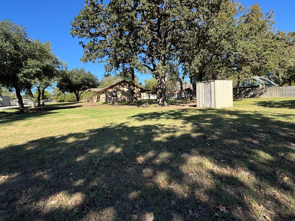 11202 Lakeview Road, Brenham, Texas image 9