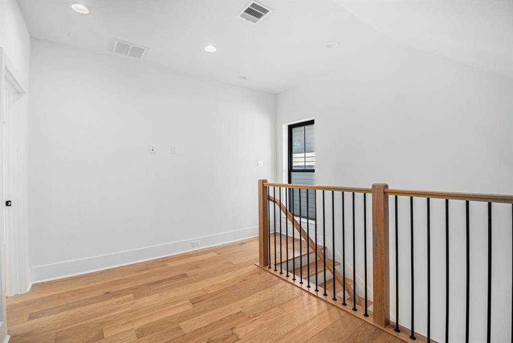 515 E 4th Street, Houston, Texas image 18