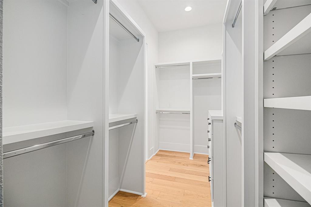 515 E 4th Street, Houston, Texas image 16