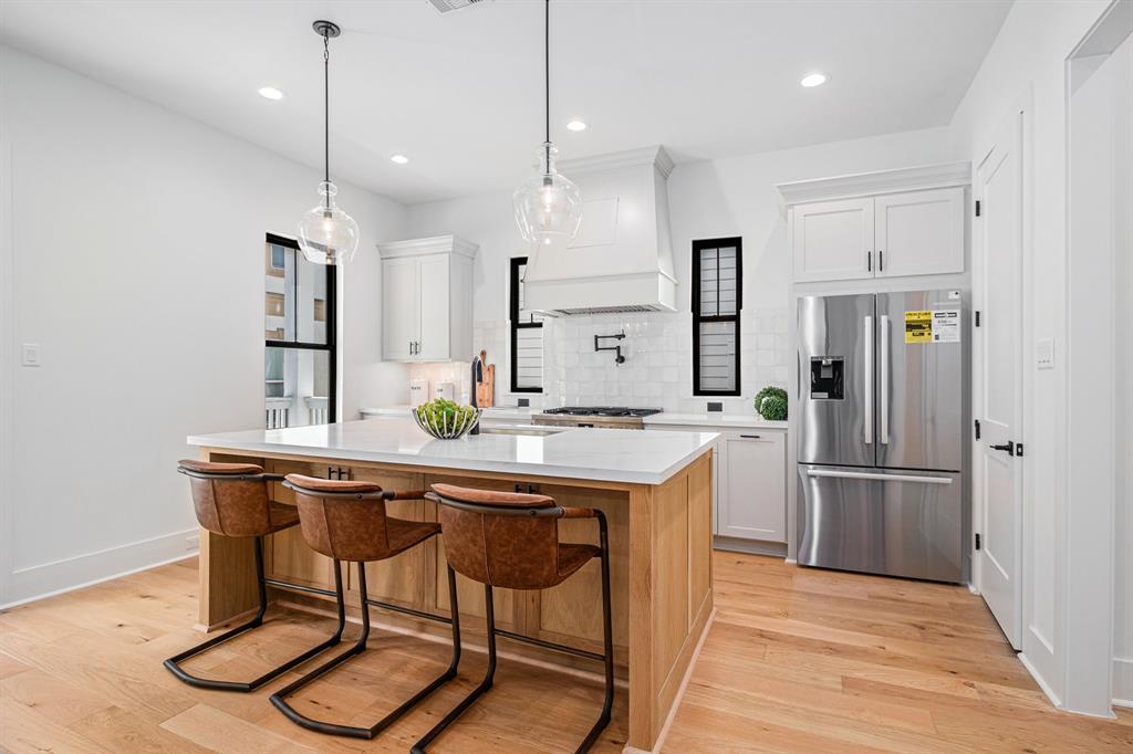 515 E 4th Street, Houston, Texas image 9