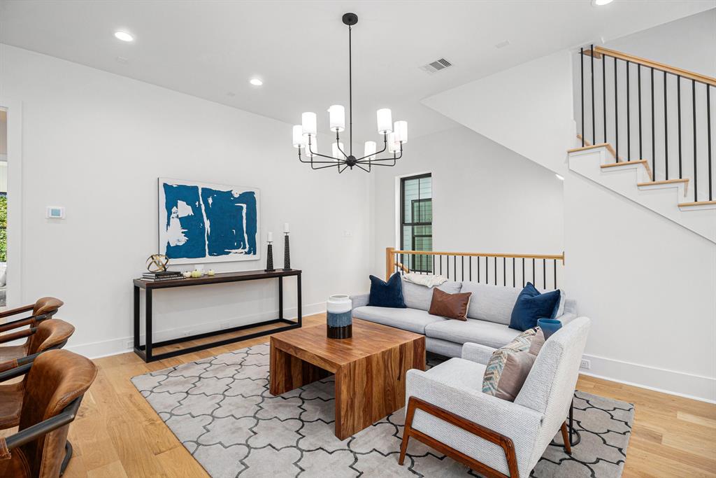 515 E 4th Street, Houston, Texas image 25