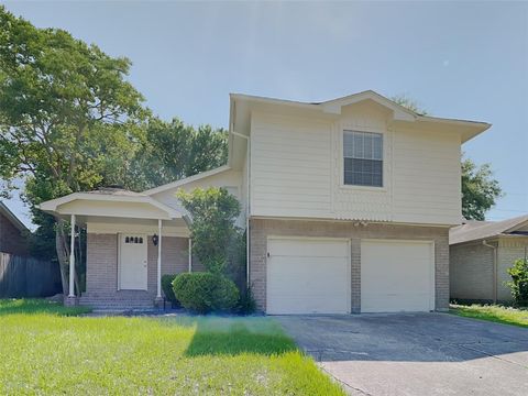 8527 Woodland Willows Drive Houston TX 77083
