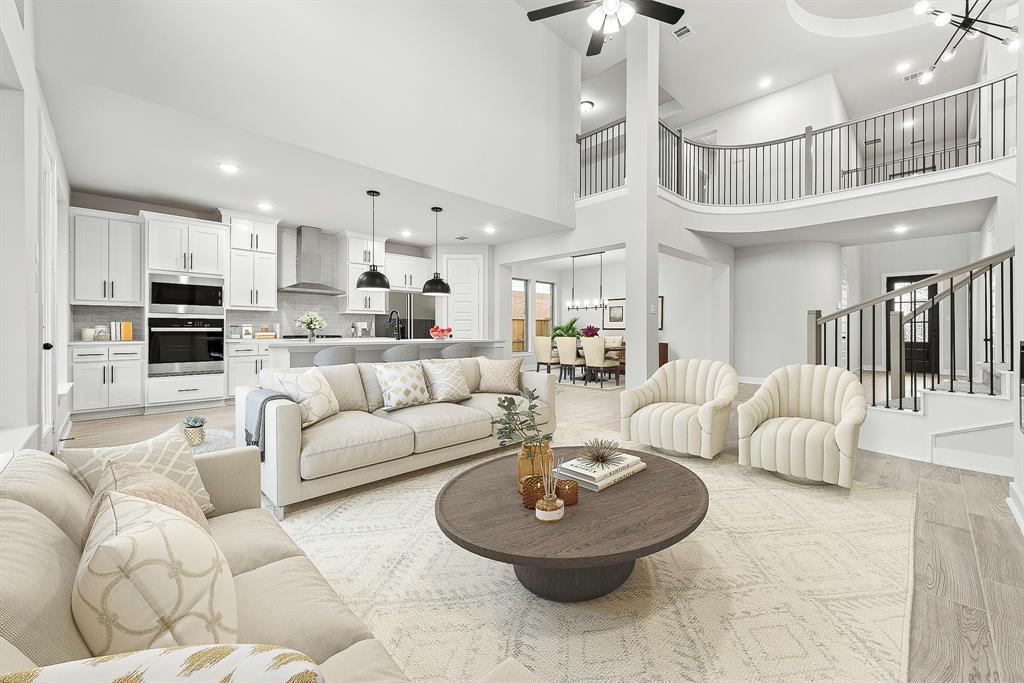 8723 Gleaming Village Way, Richmond, Texas image 3