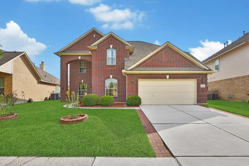 18039 Oakridge Canyon Lane, Richmond, Texas image 1