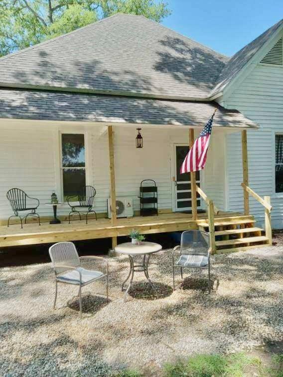 138 S Grace Street, Crockett, Texas image 27