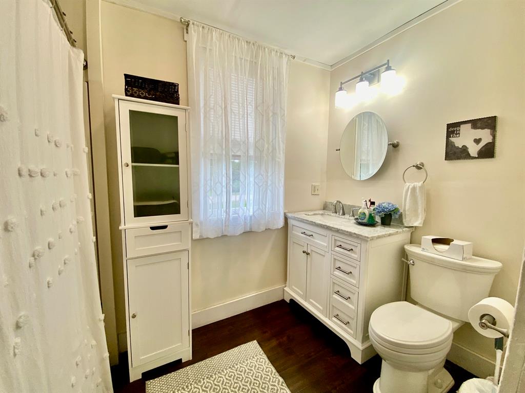 138 S Grace Street, Crockett, Texas image 20