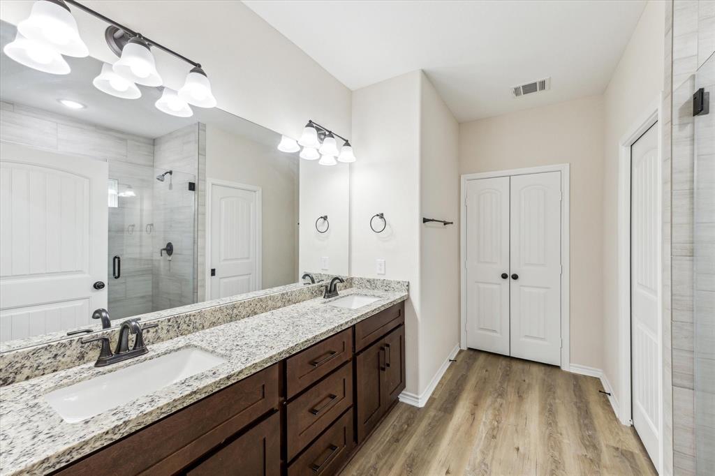 401 Saint Andrews Drive, New Ulm, Texas image 11